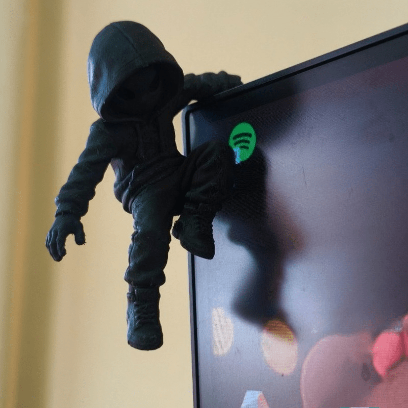 Climb Hoodie Alien Mini Statue - Retro Gaming Desk 评论和价格